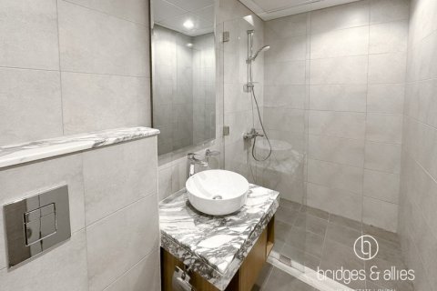 Квартира с 3 спальнями  №131630 14