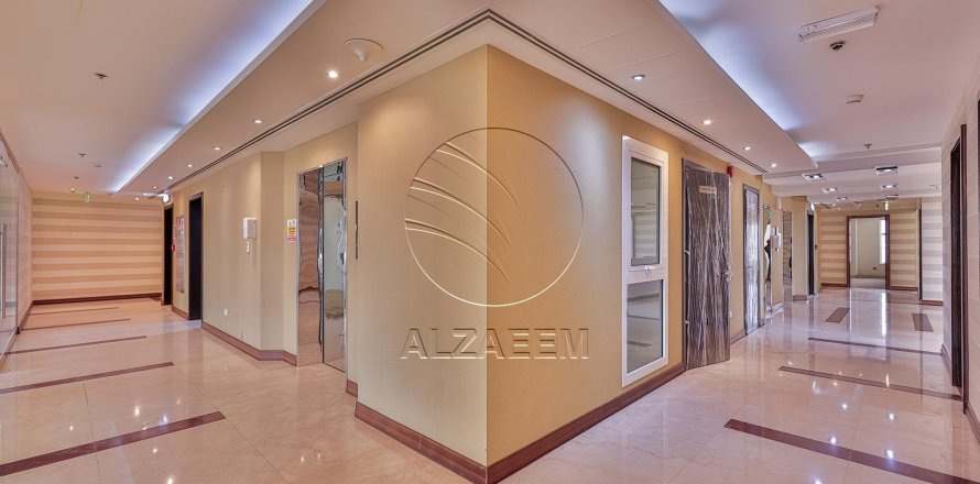 636مربع، عقار تجاري في Al Nahyan Camp, الإمارات العربية المتحدة رقم 89991