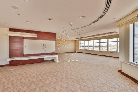 636مربع، عقار تجاري في Al Nahyan Camp, الإمارات العربية المتحدة رقم 89991 16