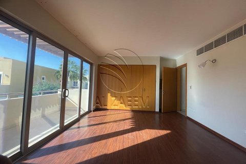 4 غرف نوم تاون هاوس في Al Raha Gardens, الإمارات العربية المتحدة رقم 89976 6