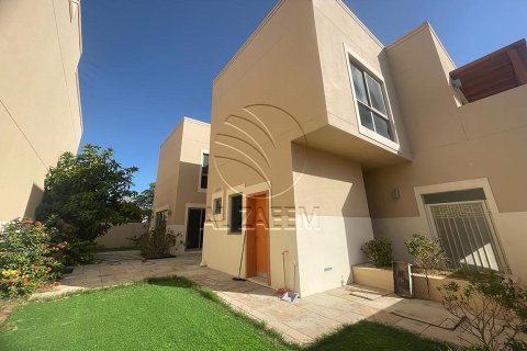 4 غرف نوم تاون هاوس في Al Raha Gardens, الإمارات العربية المتحدة رقم 89976 2