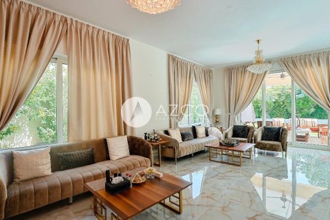 Villa de 4 dormitorios en Legacy, UAE No. 101720 7