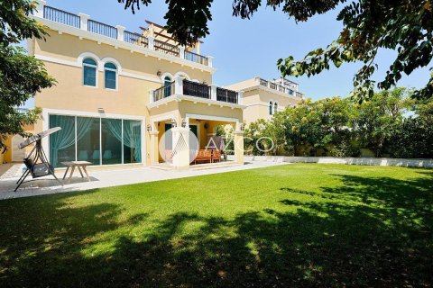 Villa de 4 dormitorios en Legacy, UAE No. 101720 2