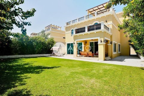 Villa de 4 dormitorios en Legacy, UAE No. 101720 3