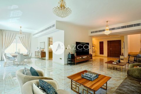 Villa de 4 dormitorios en Legacy, UAE No. 101720 5