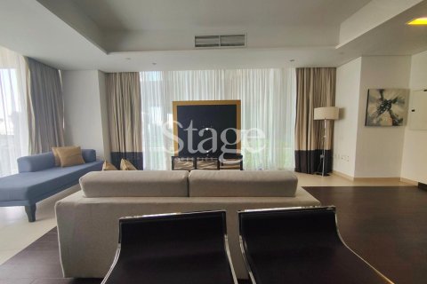 Apartment de 2 dormitorios en Dubai Sports City, UAE No. 185749 14