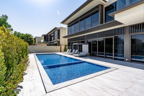 5 غرفة نوم  فيلا في Golf Place, الإمارات العربية المتحدة رقم 194637 3