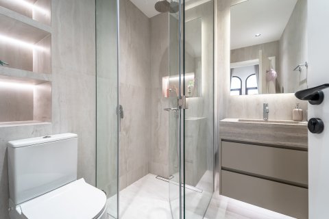 Вилла с 4 спальнями в Мудон, ОАЭ №147172 6