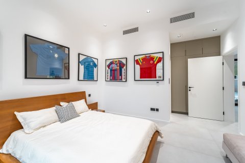 Вилла с 4 спальнями в Мудон, ОАЭ №147172 13