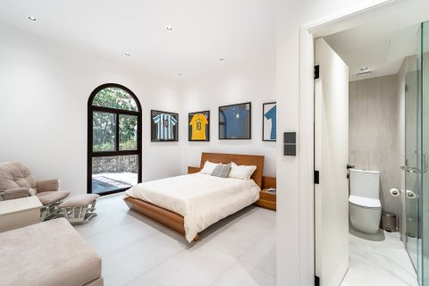 Вилла с 4 спальнями в Мудон, ОАЭ №147172 3