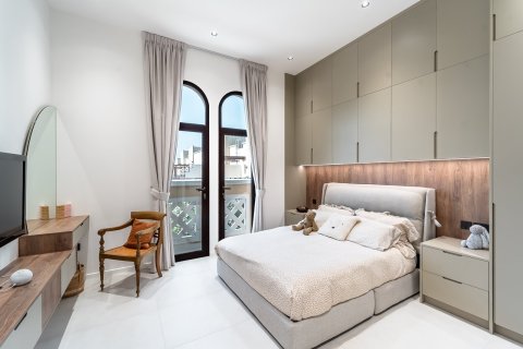 Вилла с 4 спальнями в Мудон, ОАЭ №147172 19