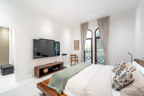 Вилла с 4 спальнями в Мудон, ОАЭ №147172 17