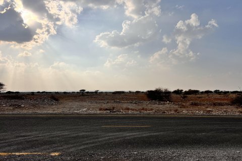 Land de 883m² à Seih Al Harf, UAE No. 172112 10