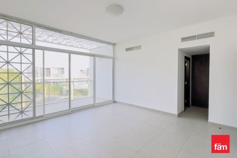 3 bedrooms Townhouse in Dubai, UAE No. 142415 12
