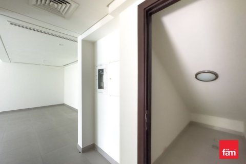 3 bedrooms Townhouse in Dubai, UAE No. 142415 8