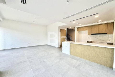 Таунхаус с 4 спальнями в Dubai Land, ОАЭ №87222 1