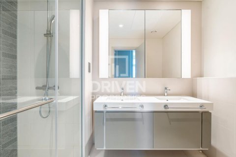 2 bedrooms Apartment in EMAAR Beachfront, UAE No. 84004 13