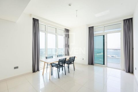 2 bedrooms Apartment in EMAAR Beachfront, UAE No. 84004 2