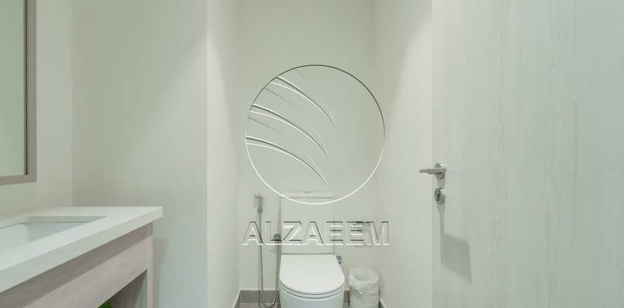 Townhouse de 3 dormitorios en  Yas Island, UAE No. 167926