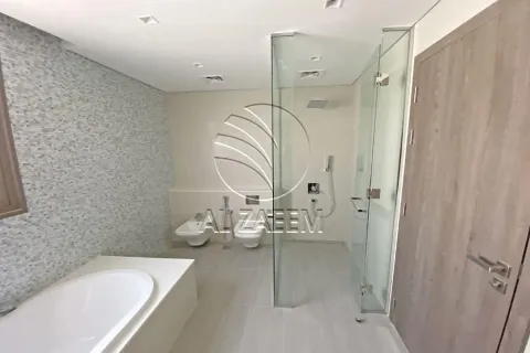 4 bedrooms Villa on the Yas Island, UAE No. 167925 6