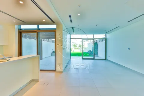 2 bedrooms Townhouse in Abu Dhabi, UAE No. 167929 9