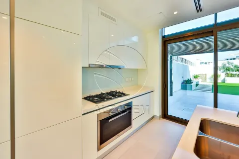 2 bedrooms Townhouse in Abu Dhabi, UAE No. 167929 11