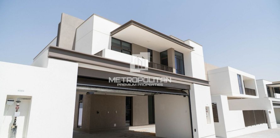 5 bedrooms Villa  No. 130153