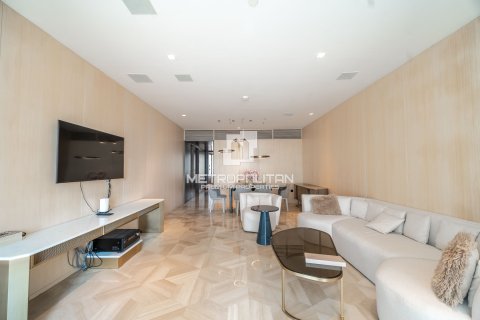 Квартира с 3 спальнями №130154 2