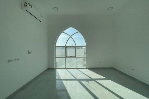5 bedrooms Villa in Ras Al Khaimah, UAE No. 184223 11