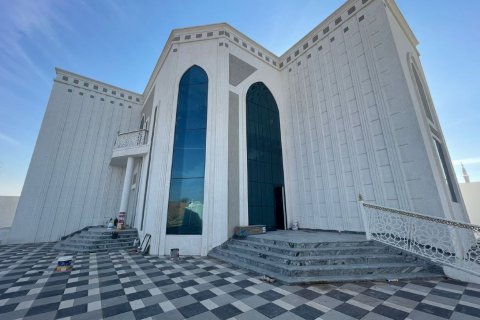 5 bedrooms Villa in Ras Al Khaimah, UAE No. 184223 3