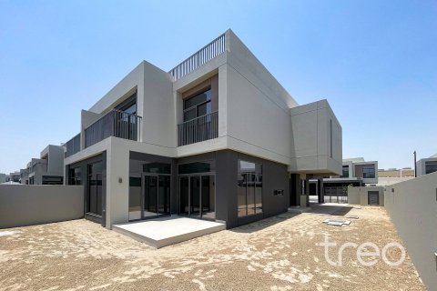 4 bedrooms Villa in Dubai South (Dubai World Central), UAE No. 200887