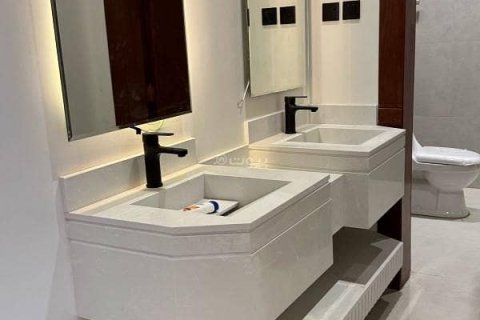 5 bedrooms Apartment in Riyadh, Saudi Arabia No. 99675 10