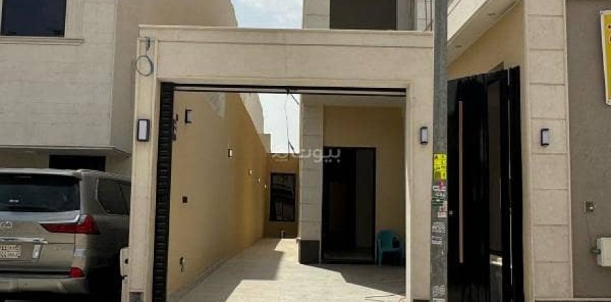5 bedrooms Apartment in Riyadh, Saudi Arabia No. 99675