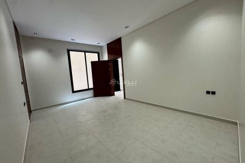 5 bedrooms Apartment in Riyadh, Saudi Arabia No. 99675 12