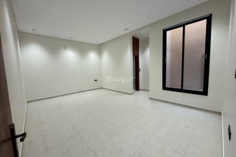 5 bedrooms Apartment in Riyadh, Saudi Arabia No. 99675 16