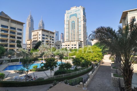 Квартира с 2 спальнями в Greens, ОАЭ №155853