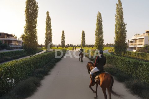 Villa de 4 dormitorios en Dubai Investment Park, UAE No. 155857 3