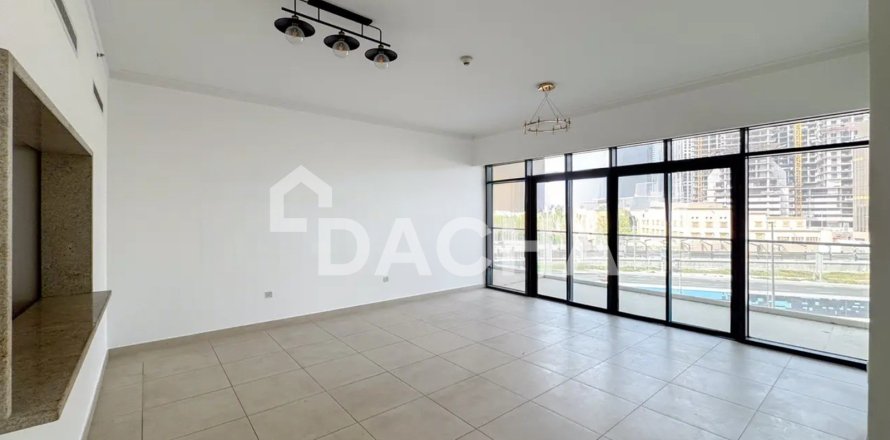 Квартира с 2 спальнями в Vida Residence, ОАЭ №155855