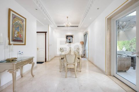 Villa de 4 dormitorios  No. 113651 7