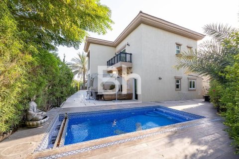 Villa de 4 dormitorios  No. 113651 16