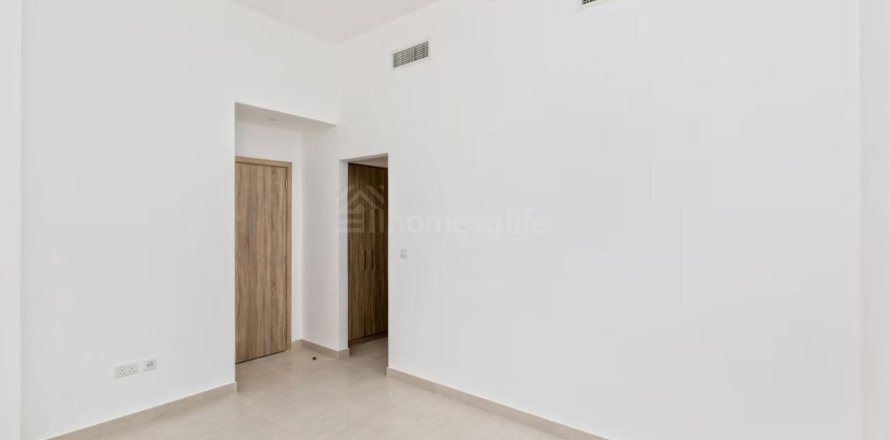 Квартира с 2 спальнями в Rawda Apartments, ОАЭ №167701