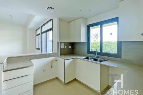 Townhouse de 3 dormitorios en Town Square, UAE No. 73939 4