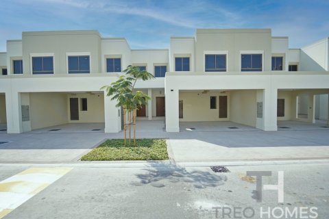 Townhouse de 3 dormitorios en Town Square, UAE No. 73939 1