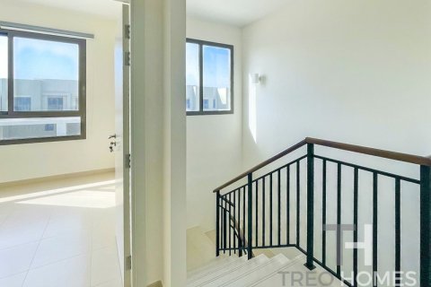 Townhouse de 3 dormitorios en Town Square, UAE No. 73939 8