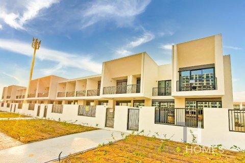 3 bedrooms Townhouse in Town Square, UAE No. 73940 10