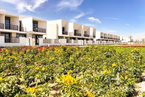 3 bedrooms Townhouse in Town Square, UAE No. 73940 9