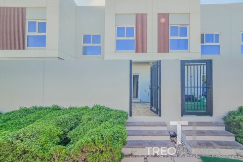 3 bedrooms Villa in Dubai, UAE No. 73938 16