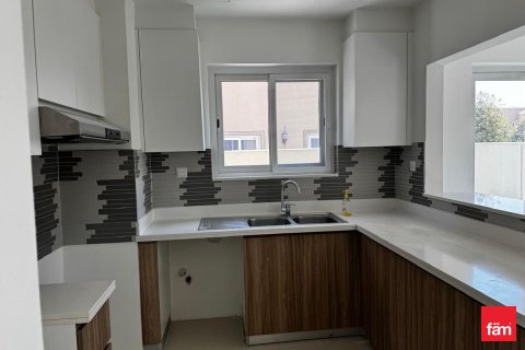 4 bedrooms Townhouse in Dubai, UAE No. 120571 6