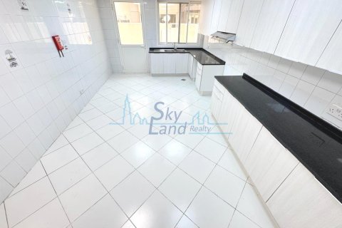 Villa de 4 dormitorios No. 125558 27