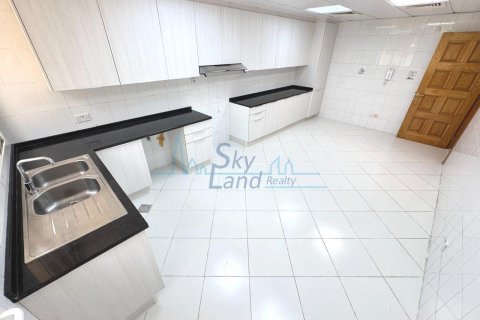 Villa de 4 dormitorios No. 125558 28